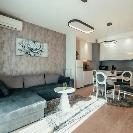 Waterfront Oasis Daire