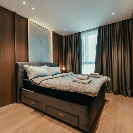 Waterfront Oasis Apartment Belgrade