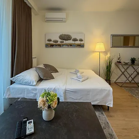 Waterfront Oasis Belgrad