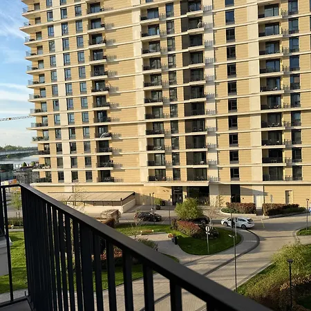 Waterfront Oasis Apartment Belgrade